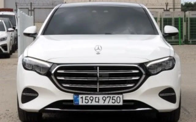 수원외제차중고 E-클래스 W214 E220d 4MATIC 매물 사진 5 - 2026/02 7,668km