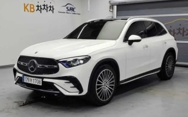 수원외제차중고 GLC클래스 X254 GLC300 4MATIC 매물 사진 2 - 2023/11 32,528km