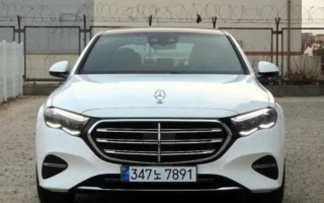 수원외제차중고 E-클래스 W214 E300 4MATIC 매물 사진 13 - 2025/09 607km